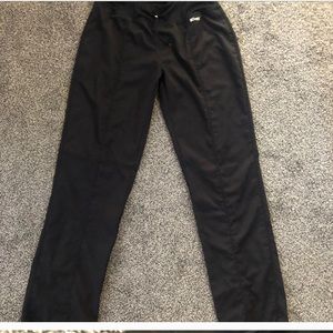Black active scrub pants